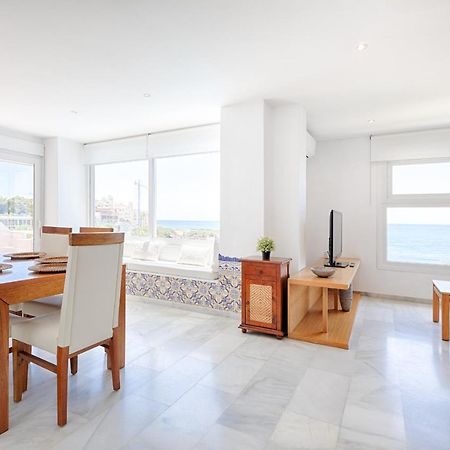 Front Sea View Apartment إِستيبونا المظهر الخارجي الصورة